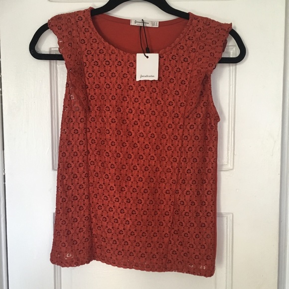 NWT Brick red blouse with floral knit - Picture 1 of 3